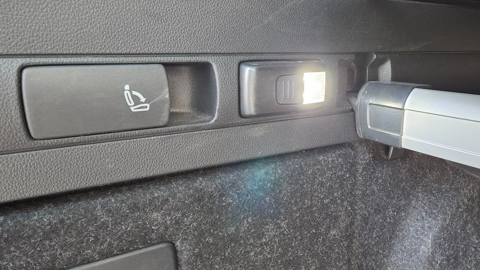 Skoda Superb Scout, снимка 8 - Автомобили и джипове - 54260264