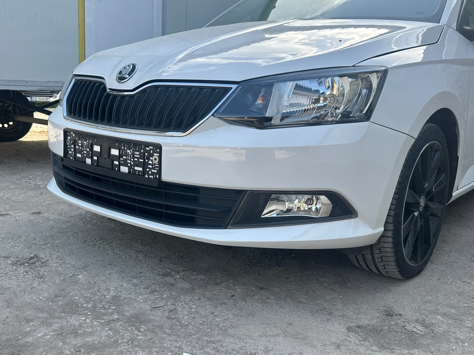 Skoda Fabia 1.0tsi 80000km, снимка 3 - Автомобили и джипове - 54624940