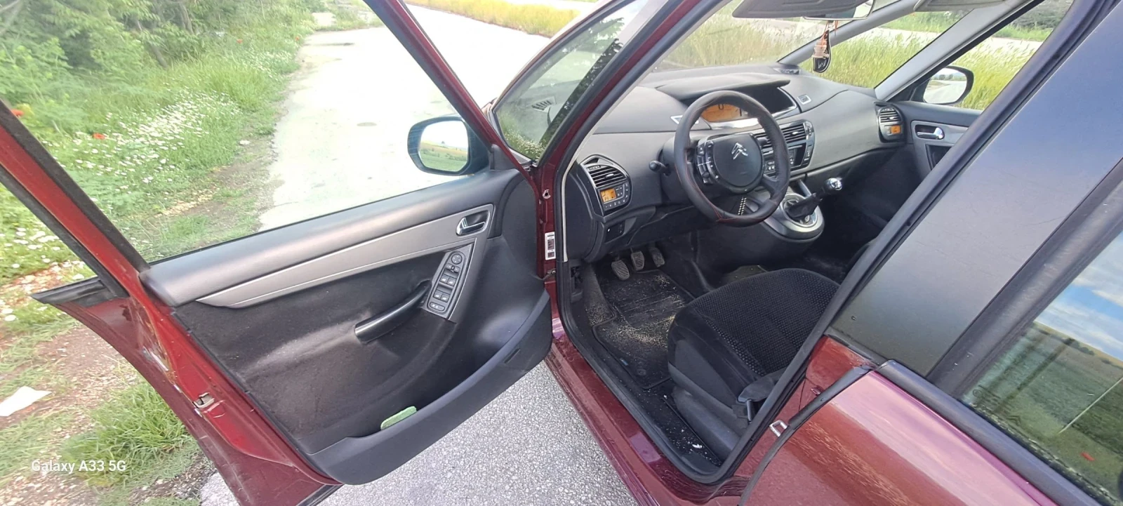 Citroen C4 Picasso 1.8 125, снимка 10 - Автомобили и джипове - 54993403