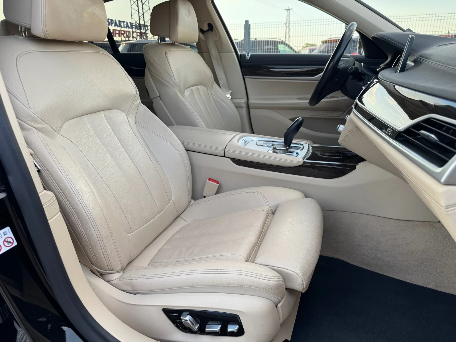 BMW 730 X-DRIVE LUXURY, снимка 12 - Автомобили и джипове - 54699743
