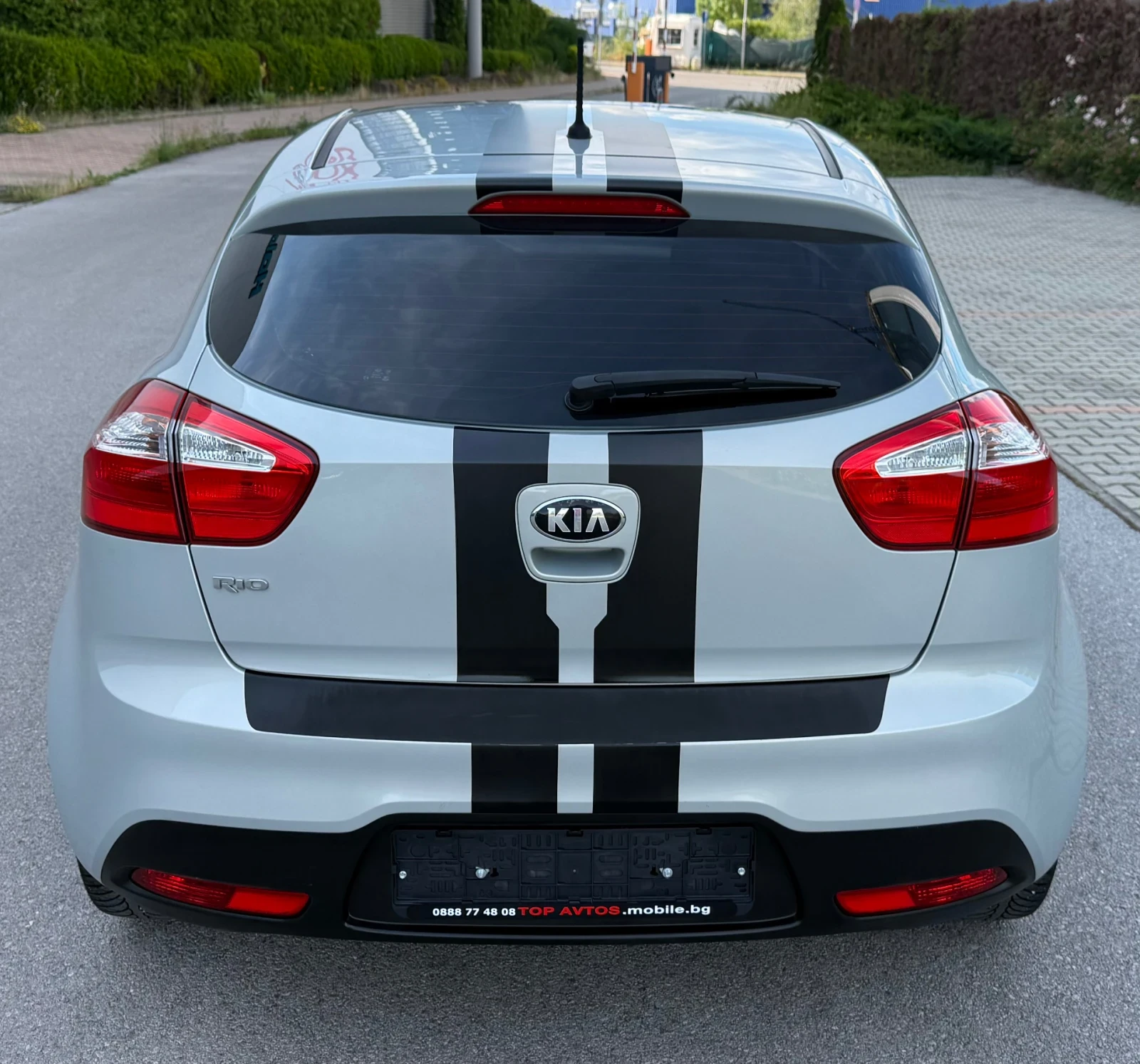 Kia Rio 1.2i/70kc/* Климатик* /Bluetooth/09.2013г, снимка 4 - Автомобили и джипове - 54986508