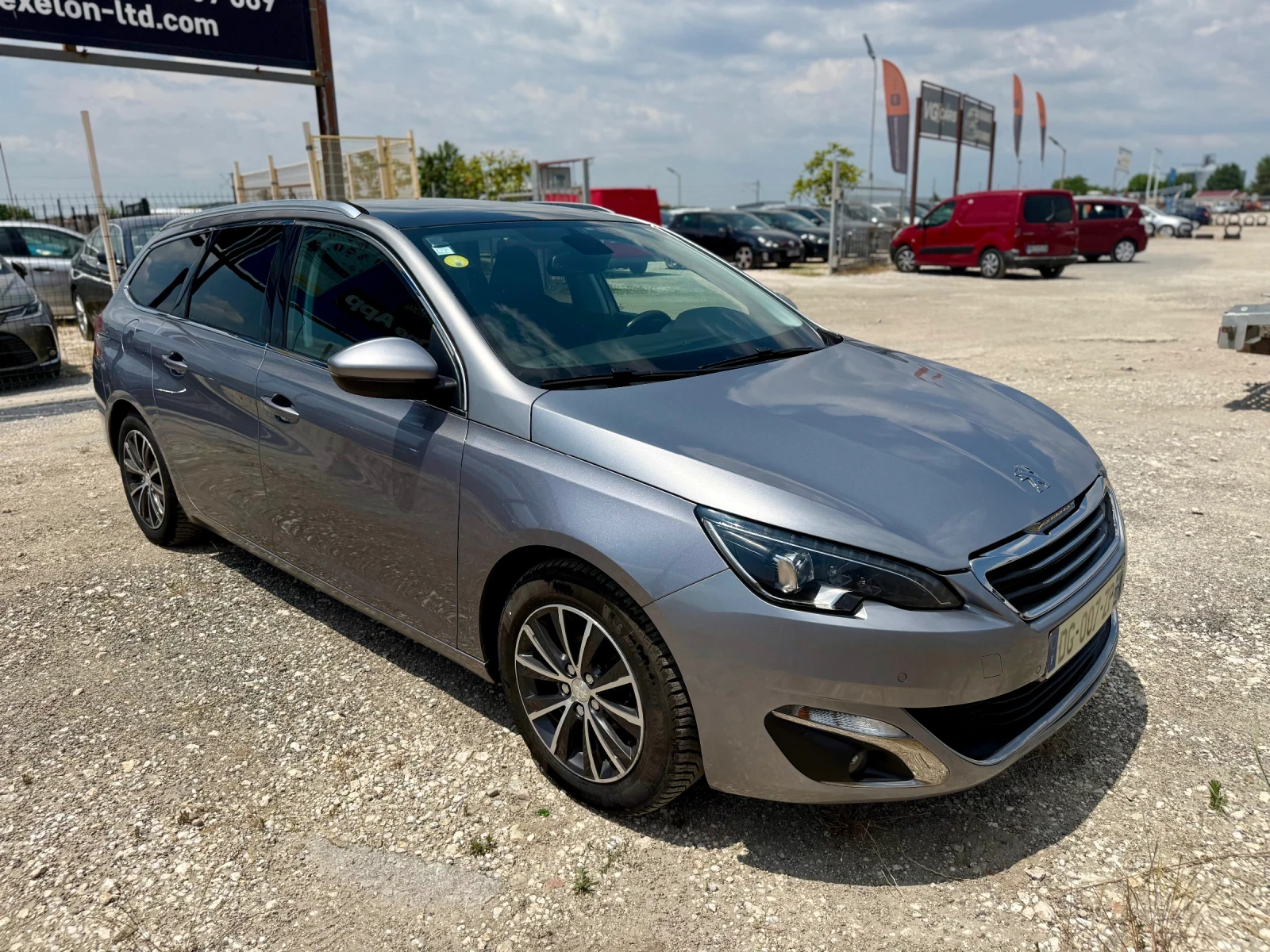 Peugeot 308 1.6HDI Allure Face-ПАНОРАМА-НАВИГАЦИft Full LED, снимка 2 - Автомобили и джипове - 54997443