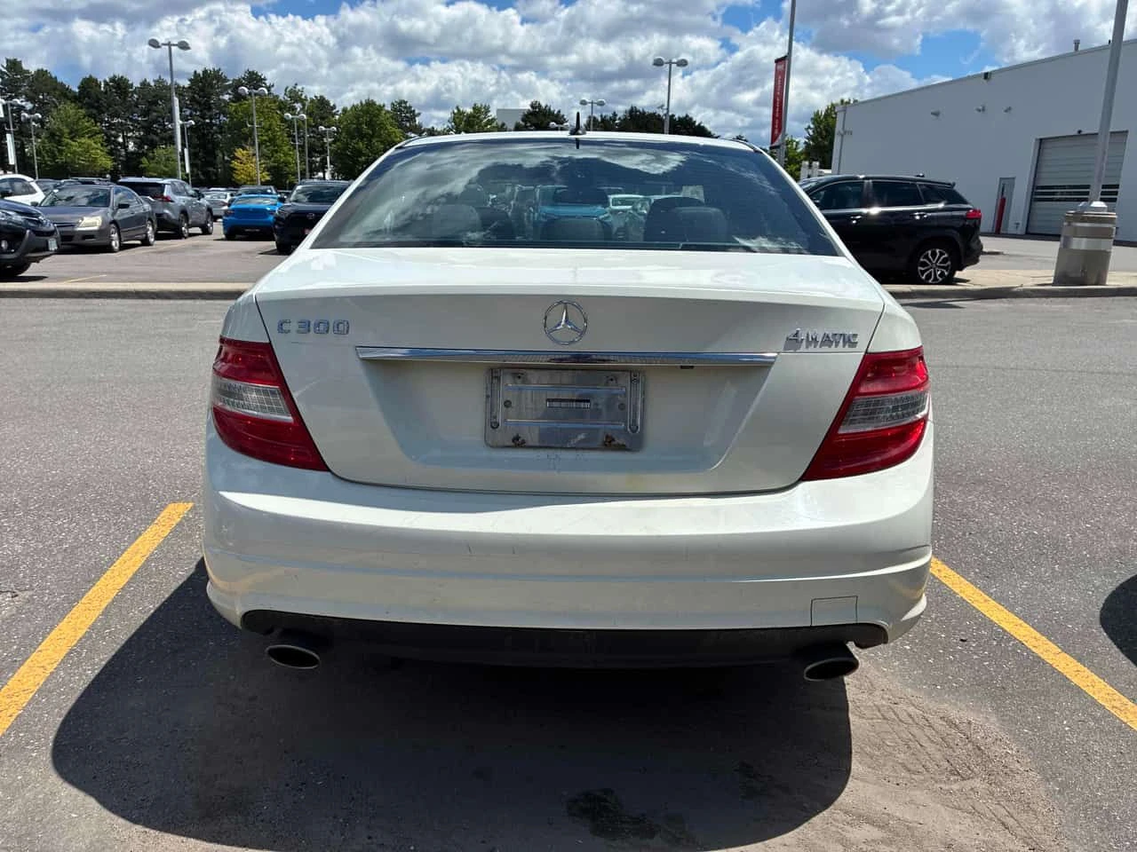 Mercedes-Benz C 300 * CARFAX * AMG PACK * ОТ ПРЕДСТАВИТЕЛСТВО, снимка 4 - Автомобили и джипове - 55023439
