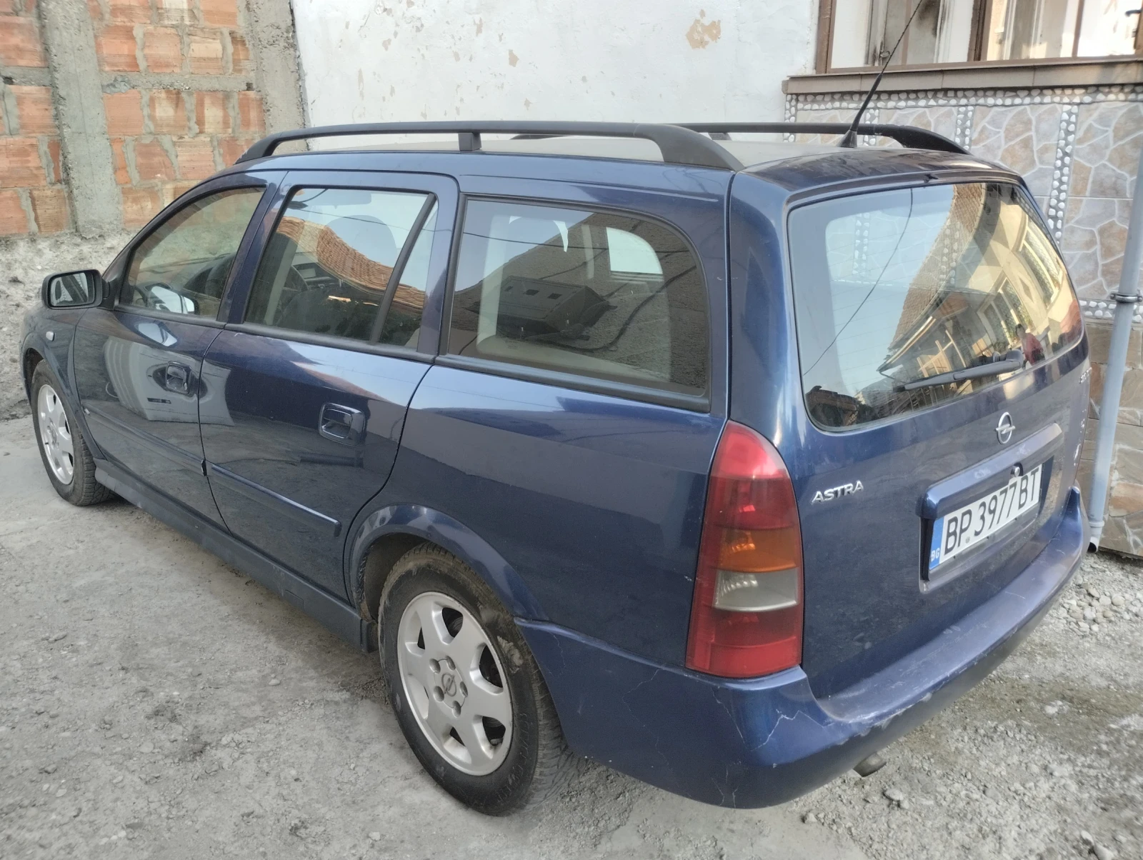 Opel Astra G Caravan 2.0 d, снимка 2 - Автомобили и джипове - 55736860