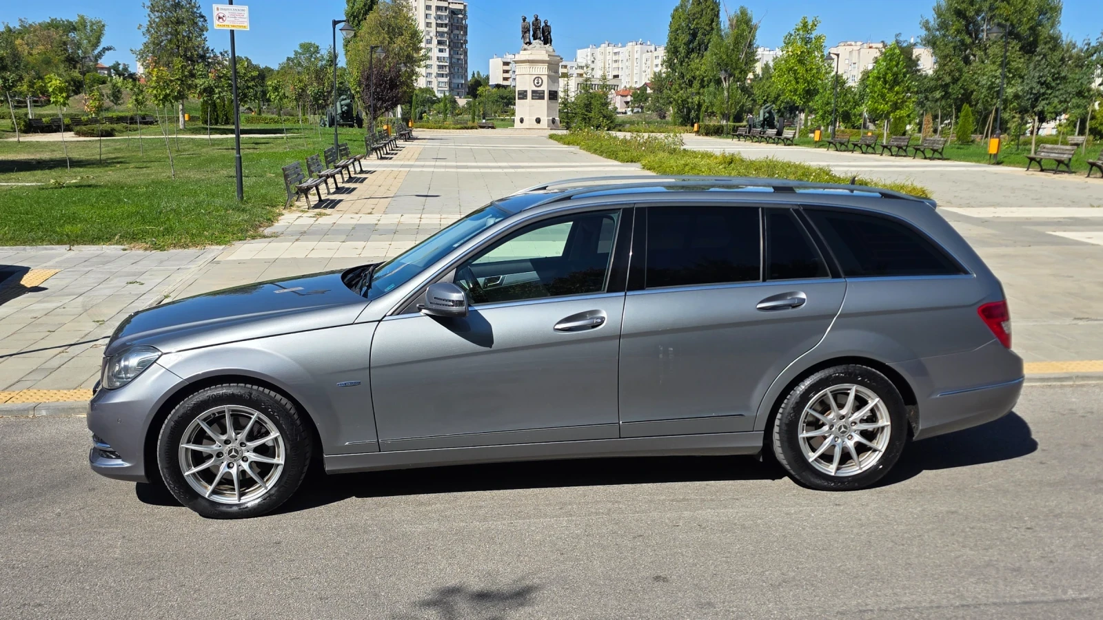 Mercedes-Benz C 220, снимка 5 - Автомобили и джипове - 55991002