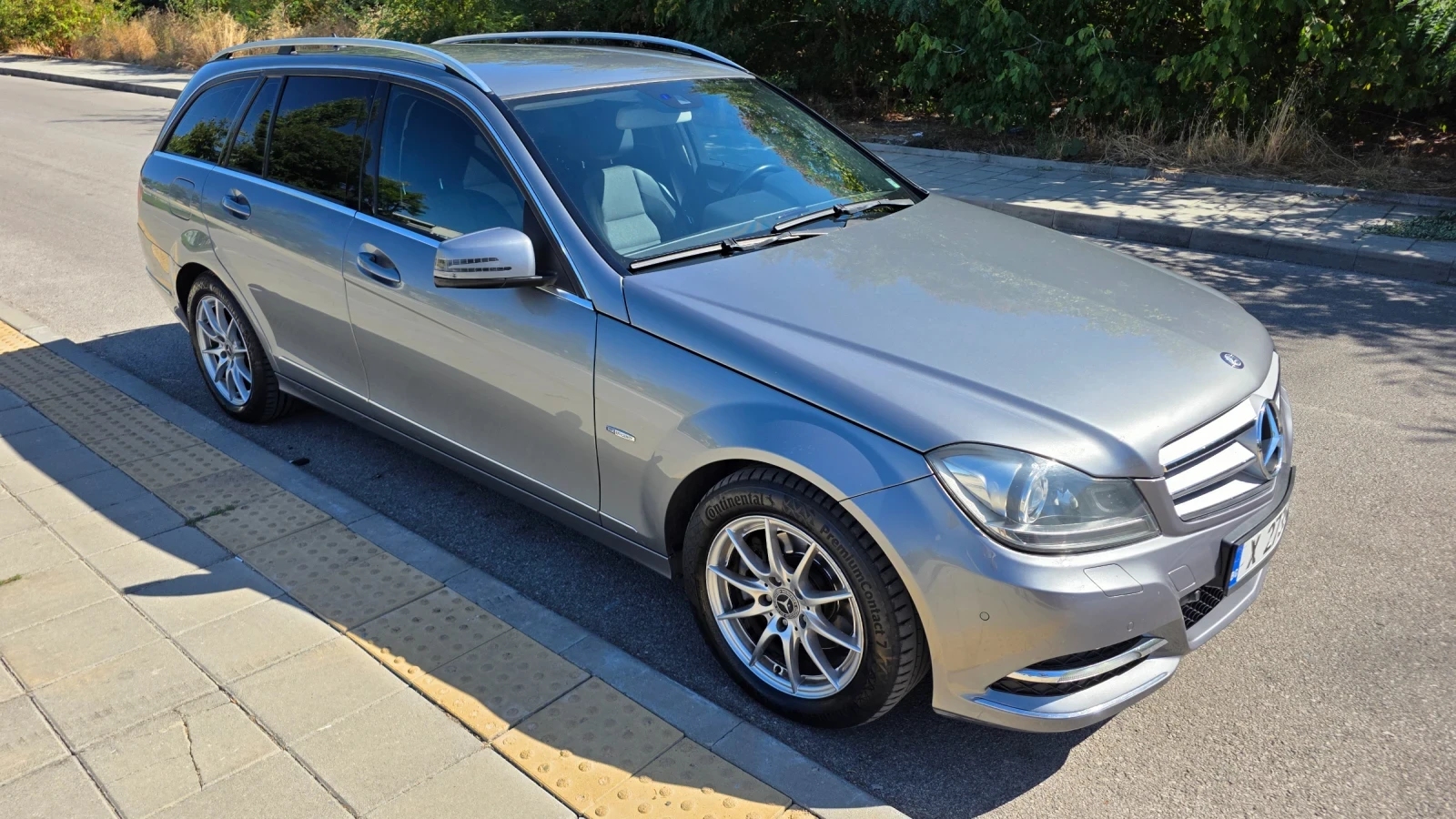 Mercedes-Benz C 220, снимка 6 - Автомобили и джипове - 55991002