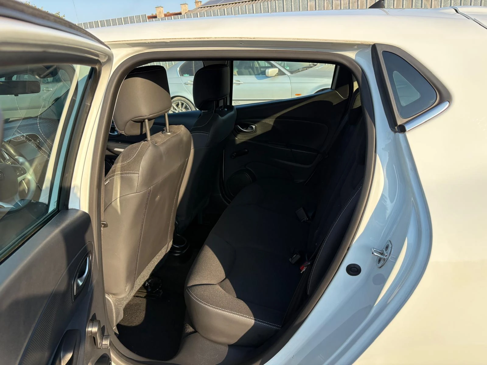 Renault Clio 1.5dci face, снимка 13 - Автомобили и джипове - 56162023