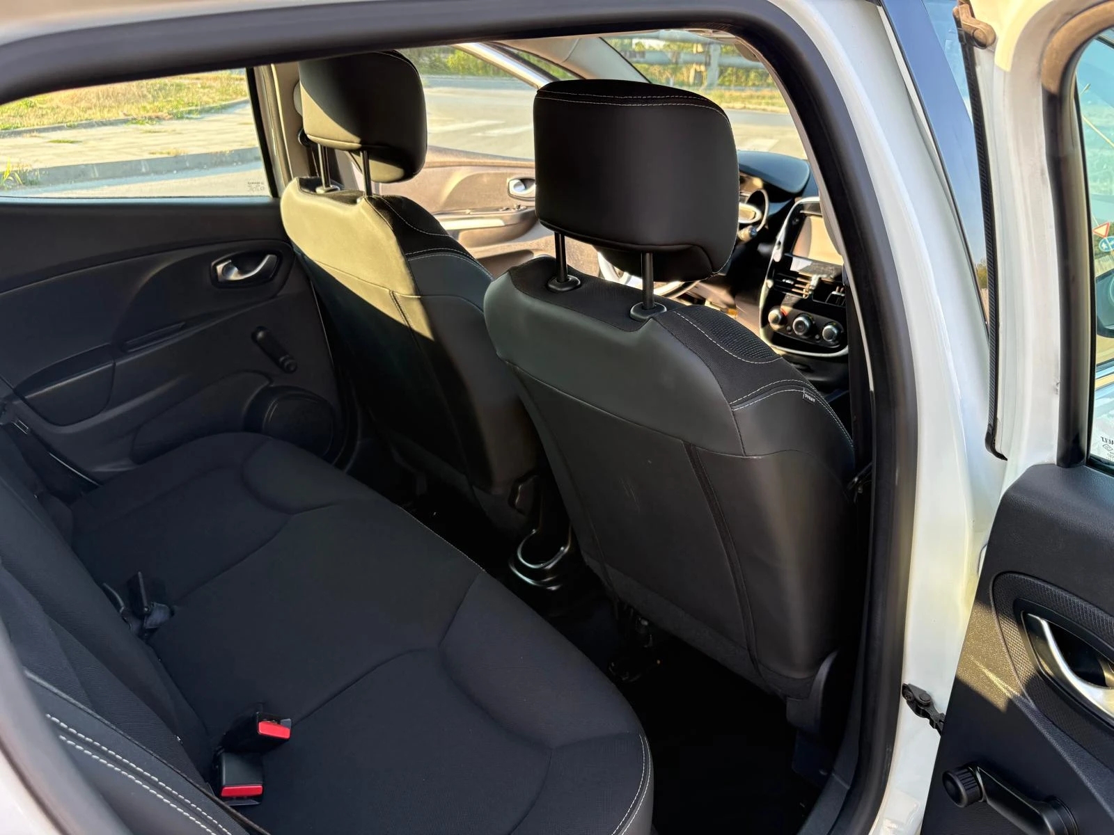 Renault Clio 1.5dci face, снимка 9 - Автомобили и джипове - 56162023