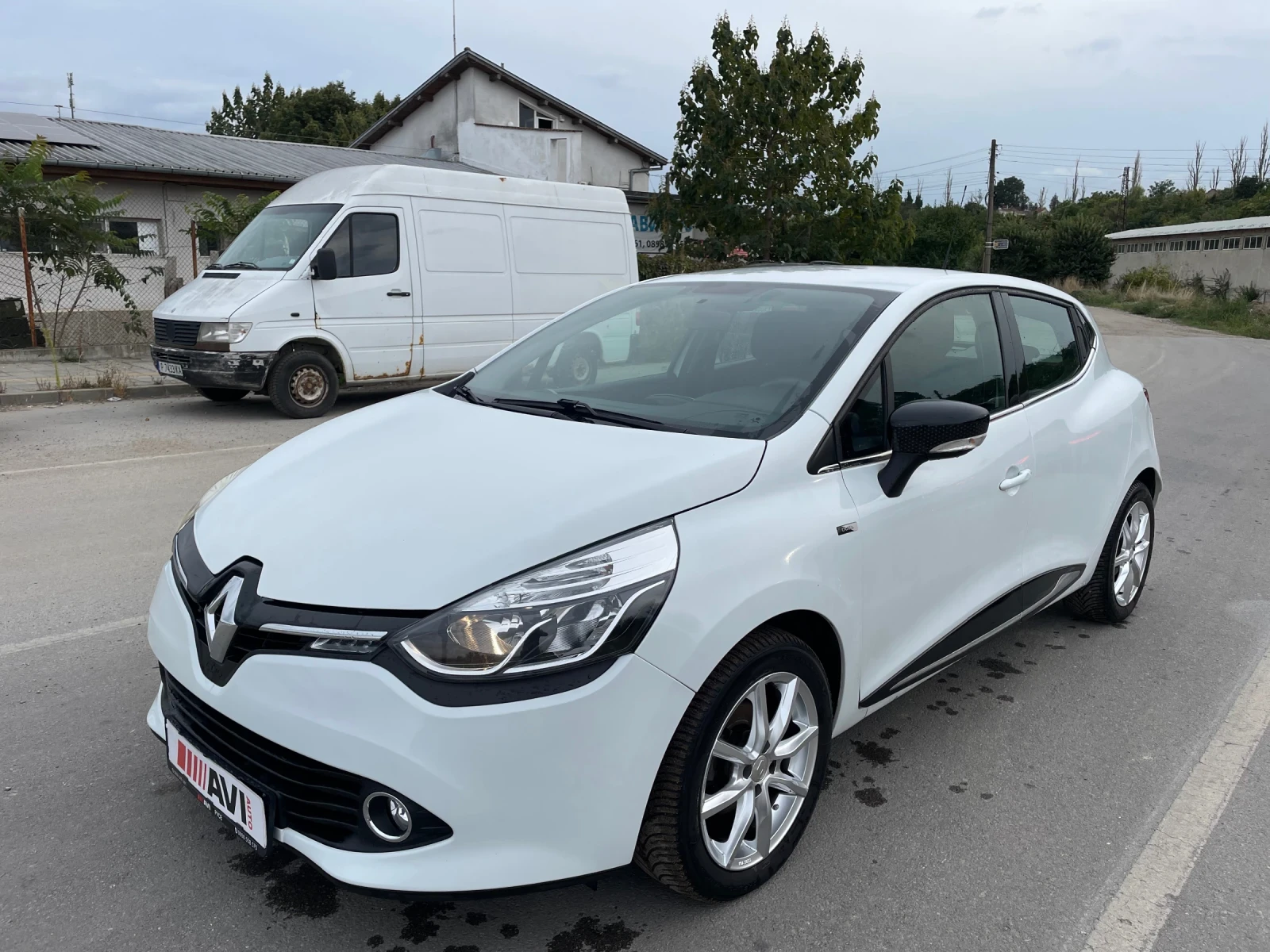 Renault Clio 4 1.5dci NAVI, Camera, Start-Stop, Cruise control, снимка 3 - Автомобили и джипове - 56162023