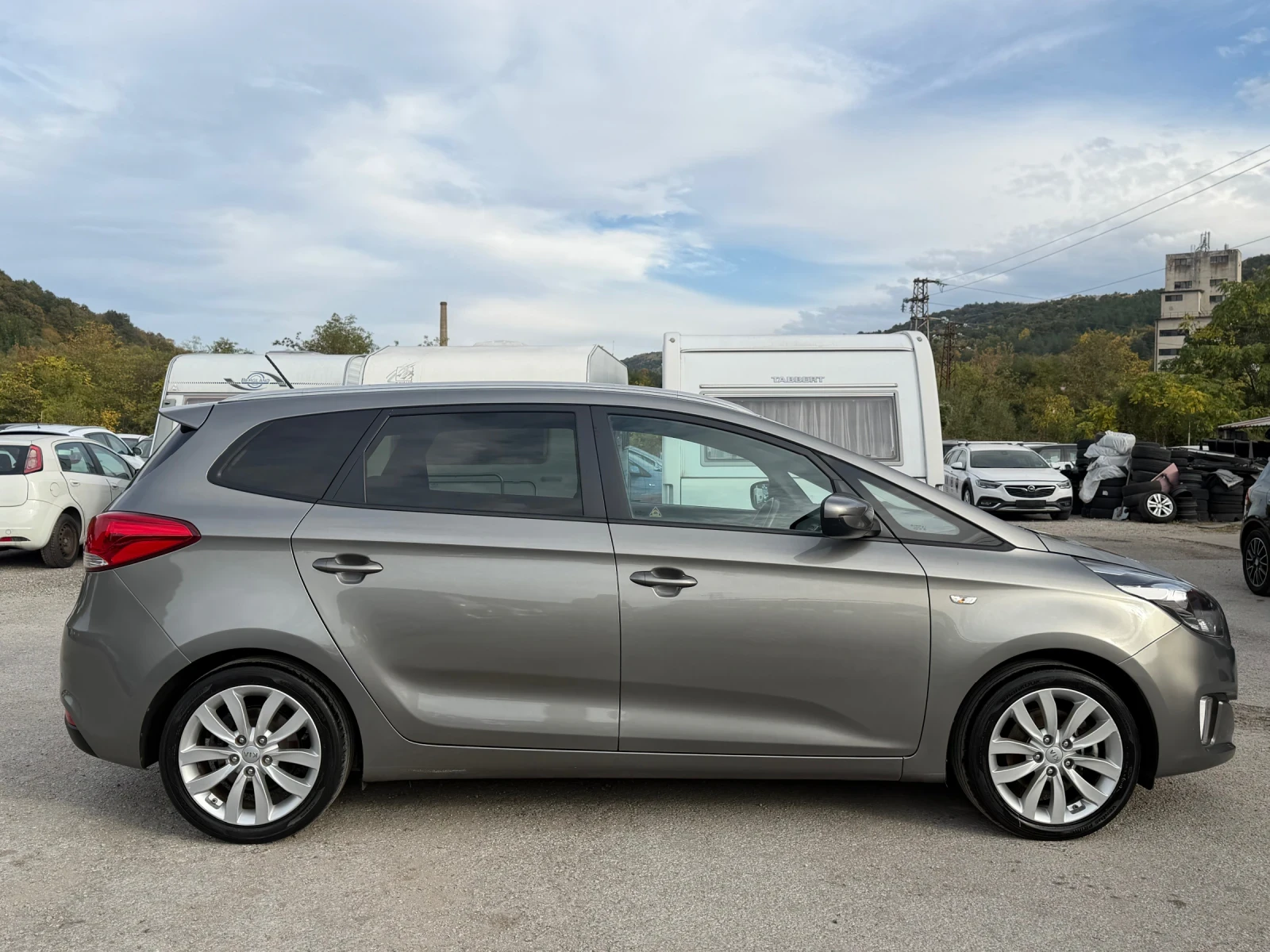 Kia Carens 1.6GDI 149 000km/7�����/KLIMATR/��� ����/������ | Mobile.bg � ����������� 2