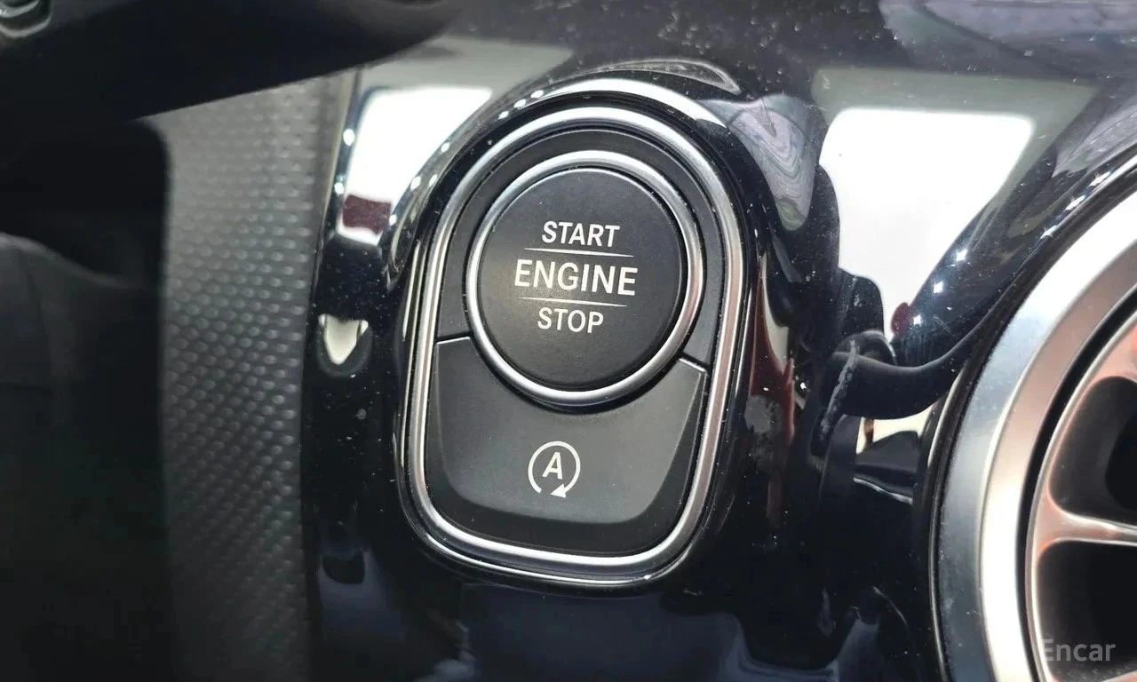 Mercedes-Benz CLA, снимка 13 - Автомобили и джипове - 56738037