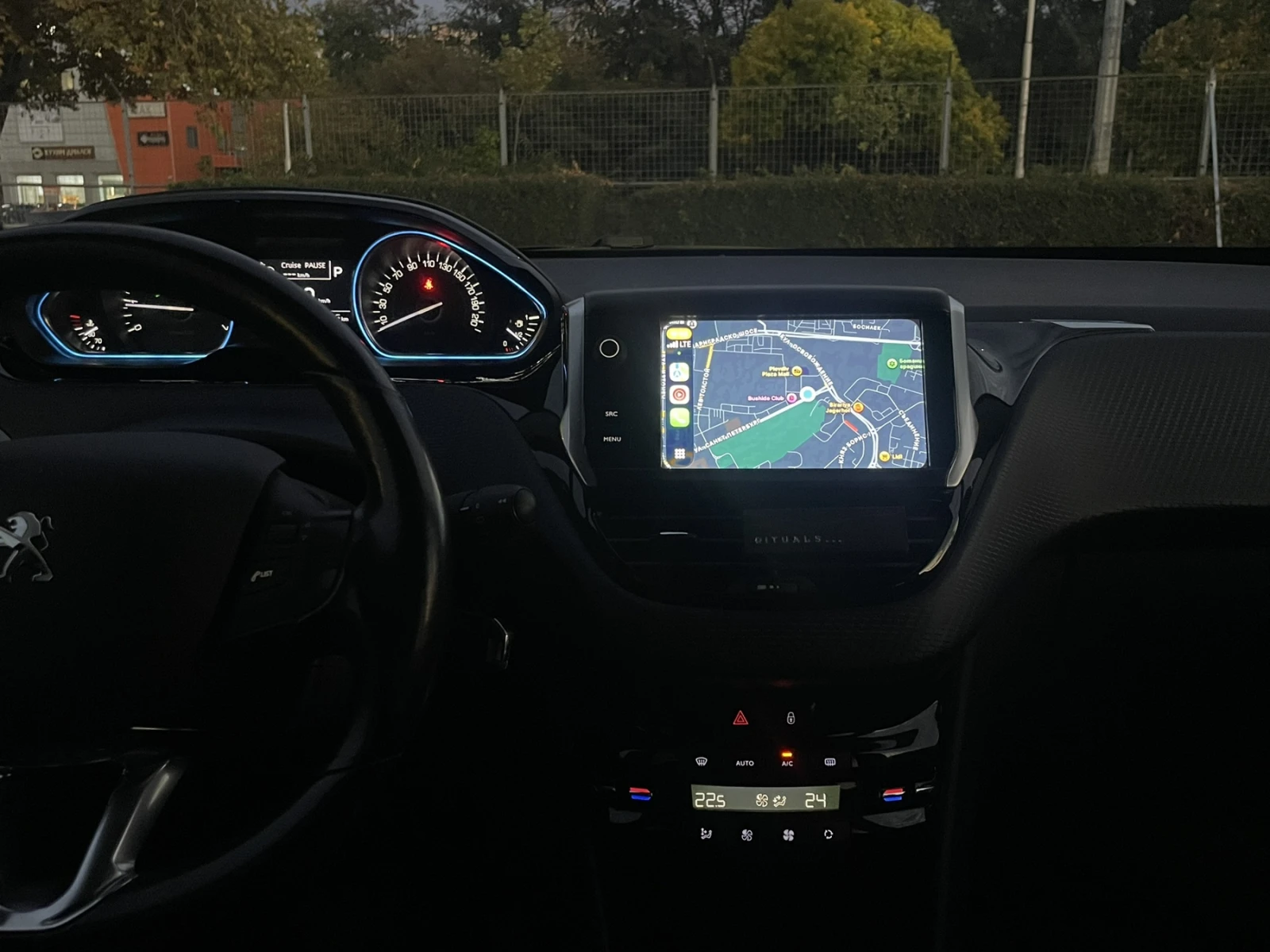 Peugeot 2008, снимка 15 - Автомобили и джипове - 56740901
