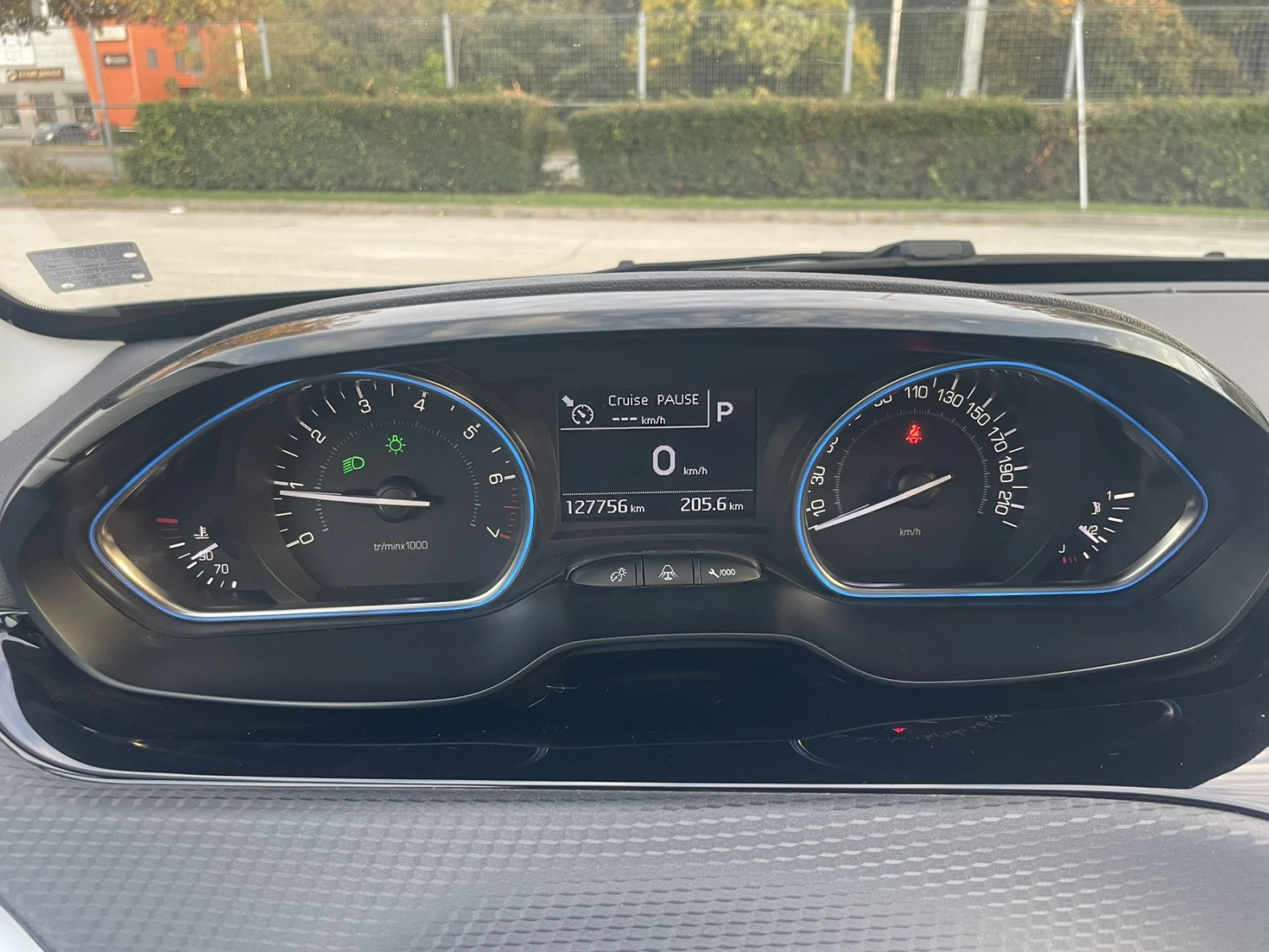 Peugeot 2008, снимка 7 - Автомобили и джипове - 56740901