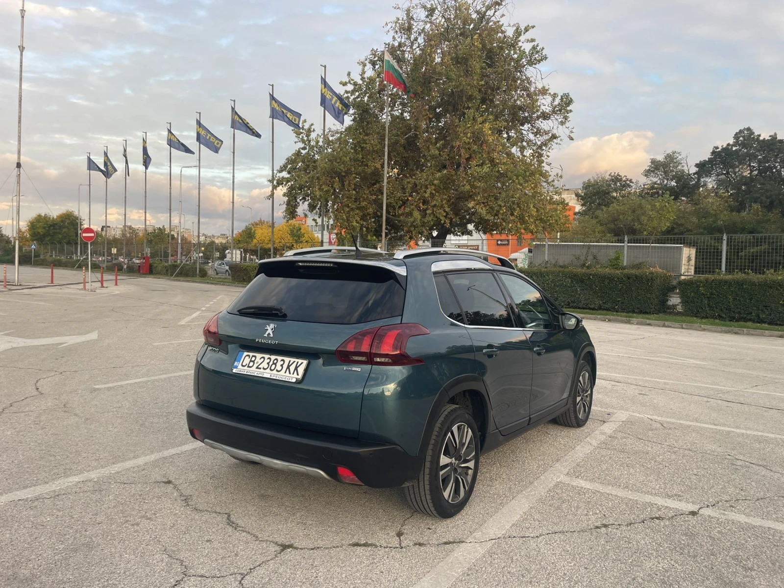 Peugeot 2008, снимка 3 - Автомобили и джипове - 56740901