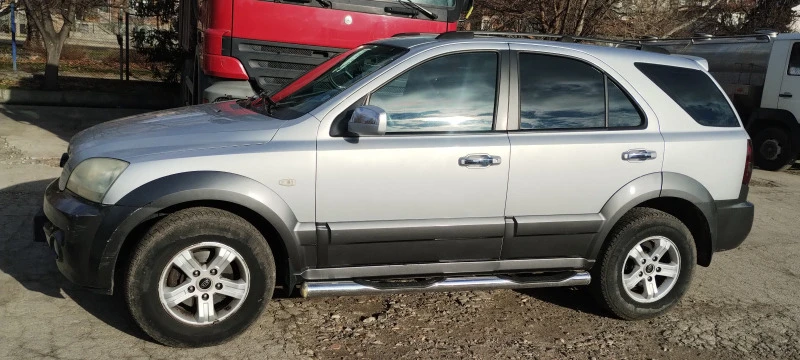 Kia Sorento, снимка 1 - Автомобили и джипове - 46537781