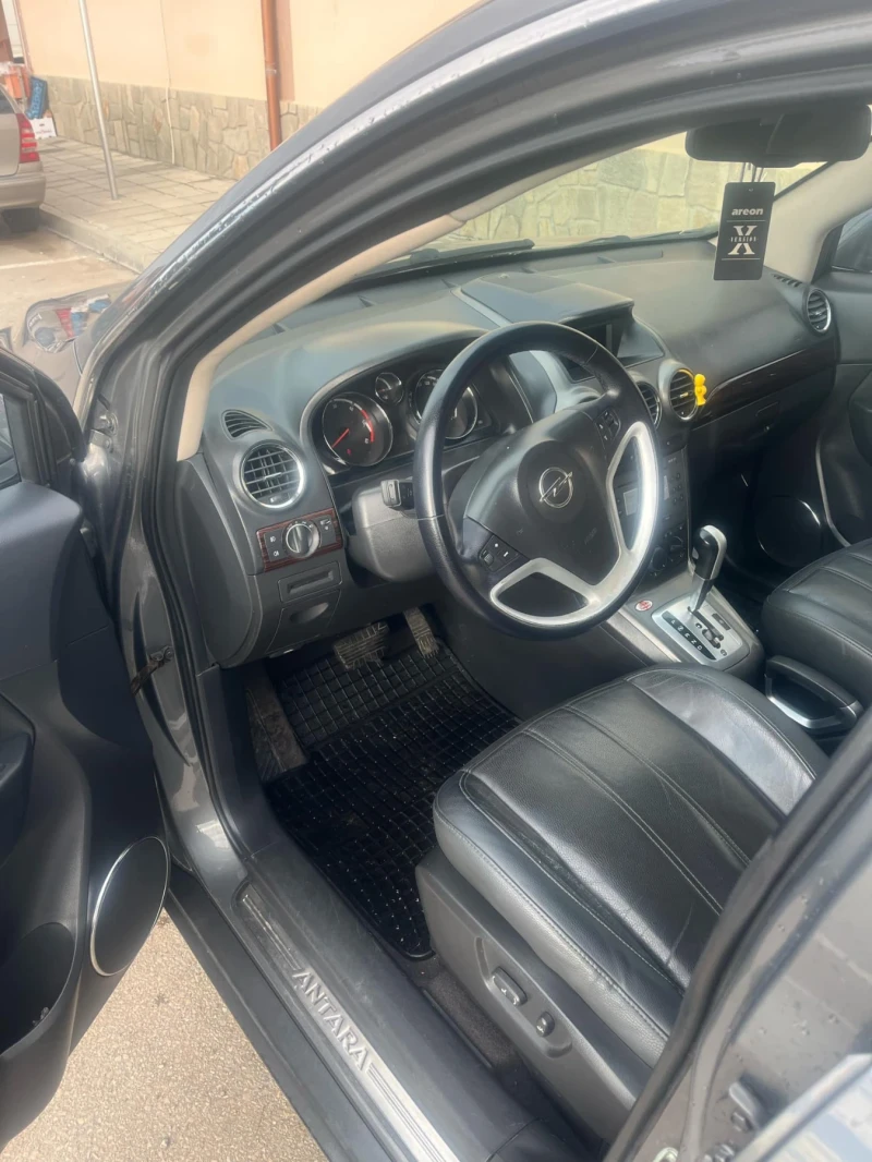 Opel Antara, снимка 7 - Автомобили и джипове - 48324695