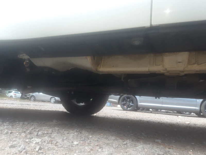 Suzuki Grand vitara, снимка 12 - Автомобили и джипове - 51694279