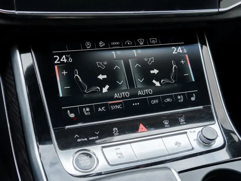 Audi Q7 2021* TECHNIK* MATRIX* AMBIENT* PANO* BLACK OPTIC*, снимка 12 - Автомобили и джипове - 52447017