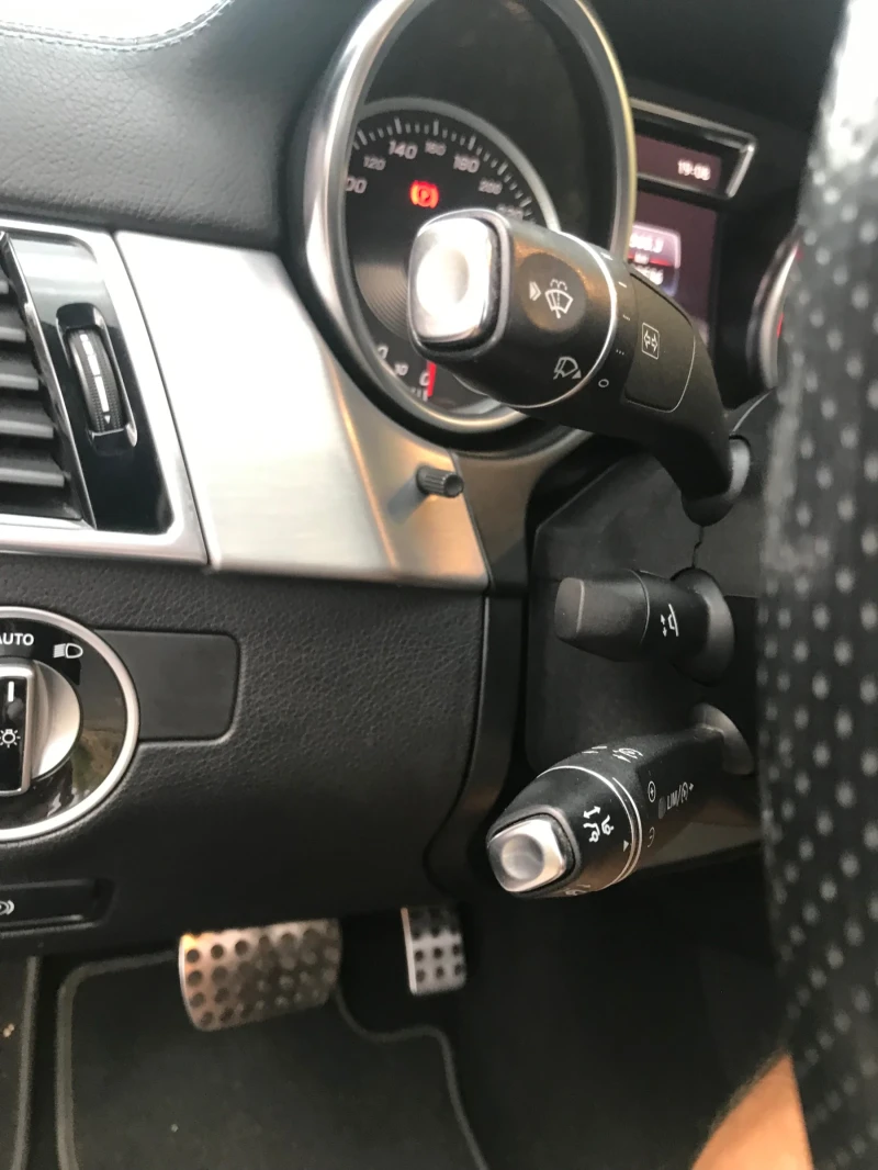 Mercedes-Benz GLE Coupe 4 MAТИК, снимка 13 - Автомобили и джипове - 52857259