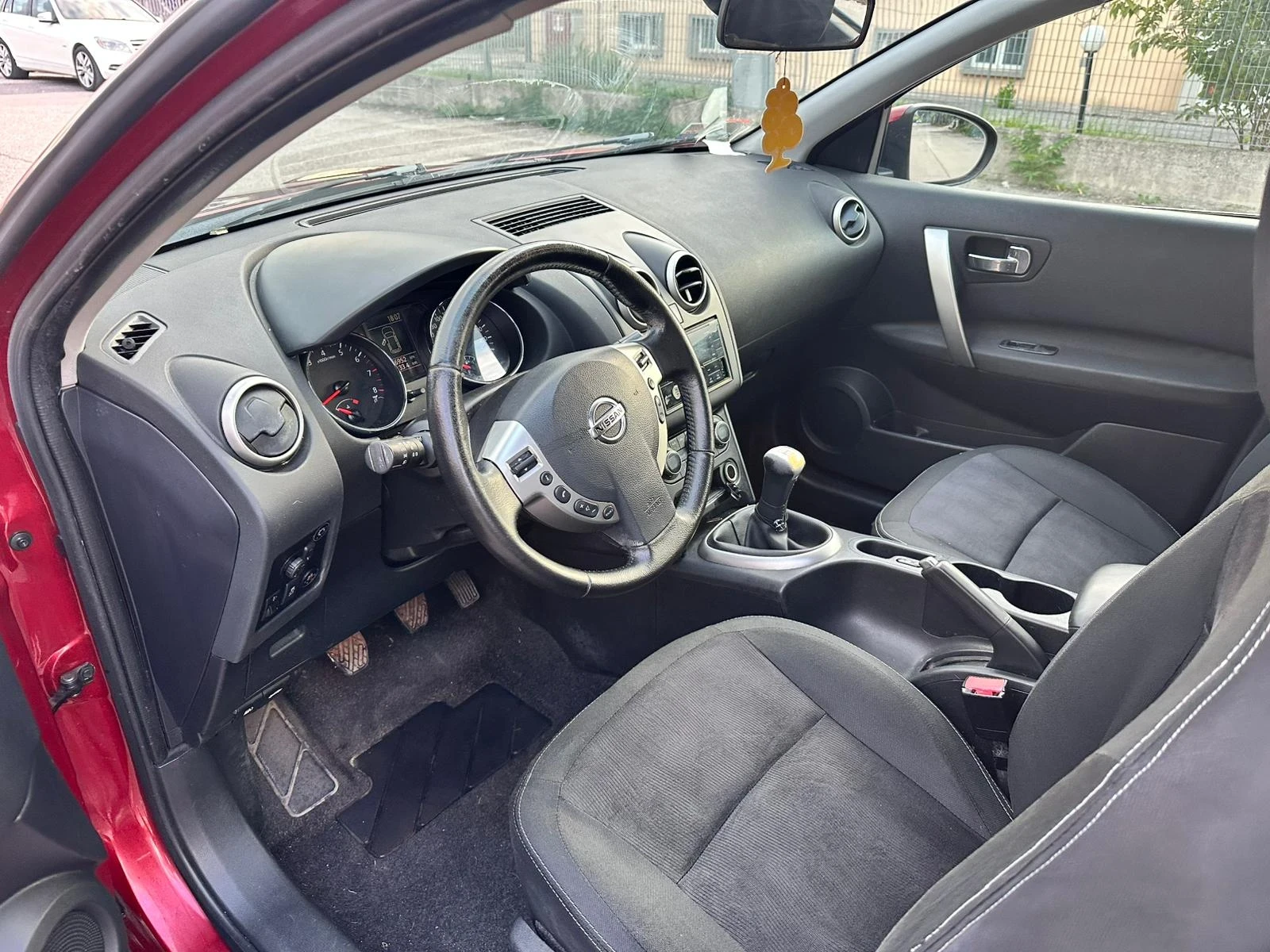 Nissan Qashqai 1.6i LPG - изображение 6