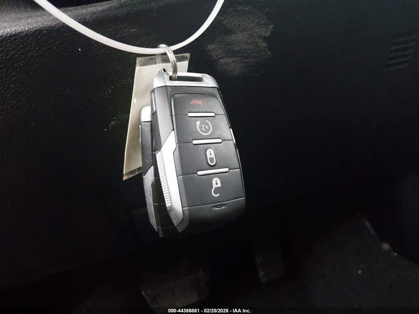 Dodge RAM 1500 5.7l Big Horn/Lone Star 4X4 5'7 Box, снимка 11 - Автомобили и джипове - 53906160