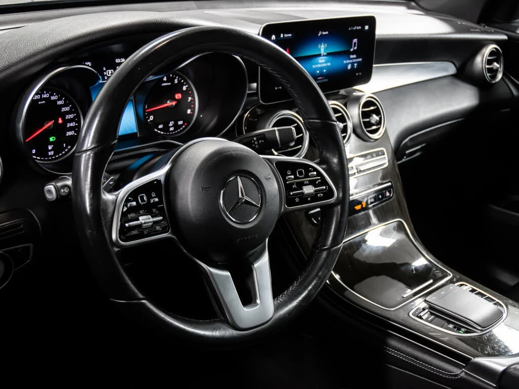 Mercedes-Benz GLC 300 4MATIC* АвтоКредит* (Цена до БГ) , снимка 7 - Автомобили и джипове - 54331796