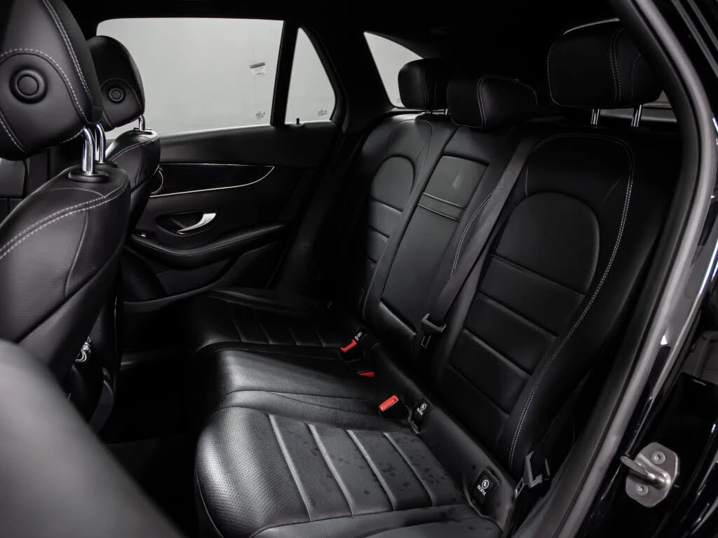 Mercedes-Benz GLC 300 4MATIC* АвтоКредит* (Цена до БГ) , снимка 10 - Автомобили и джипове - 54331796