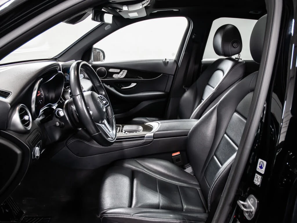 Mercedes-Benz GLC 300 4MATIC* АвтоКредит* (Цена до БГ) , снимка 8 - Автомобили и джипове - 54331796