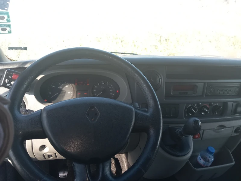 Renault Master 2.5 dci, снимка 8 - Бусове и автобуси - 48714414