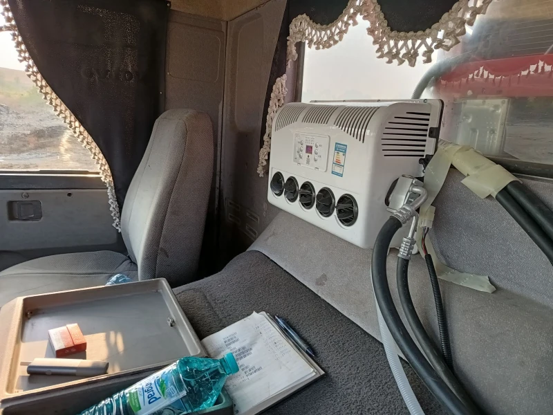 Volvo F10, снимка 6 - Камиони - 51124064