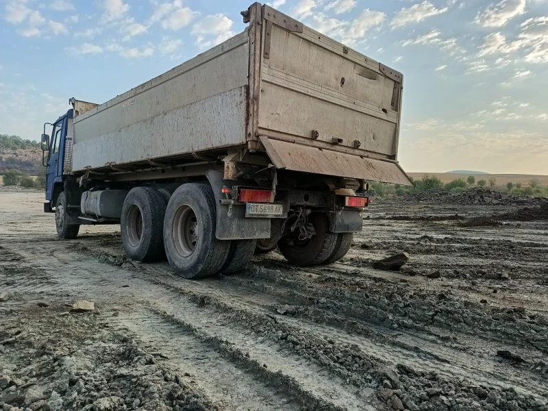 Volvo F10, снимка 4 - Камиони - 51124064