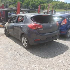 Kia Ceed 1.4 Fifa World Cup Edition, снимка 2