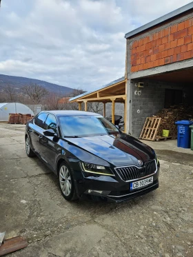 Skoda Superb TDI Exclusive Full, снимка 2