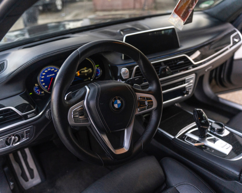 BMW 740 X Drive, снимка 5 - Автомобили и джипове - 44947077