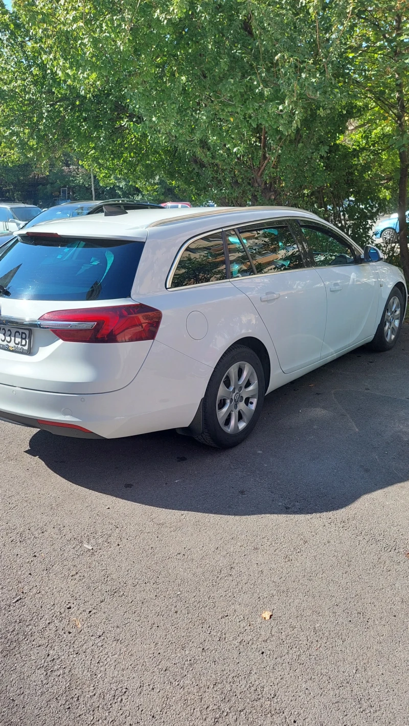 Opel Insignia, снимка 16 - Автомобили и джипове - 46999720