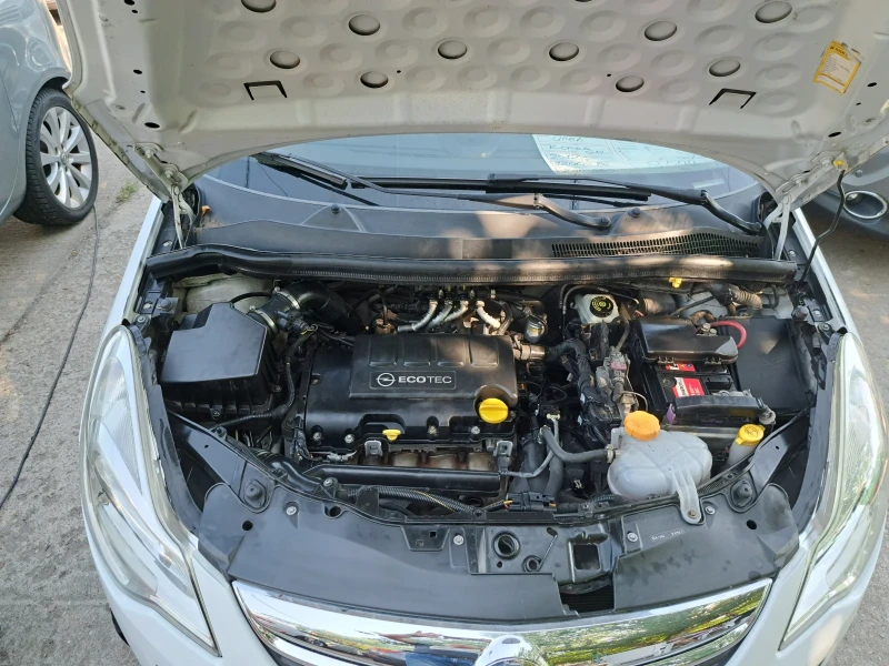 Opel Corsa БЕНЗИН/ГАЗ, снимка 8 - Автомобили и джипове - 47028433