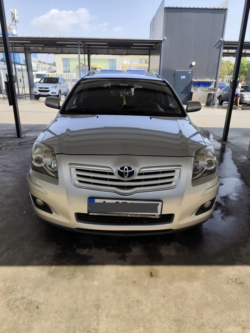 Toyota Avensis 1.8 бензин/ГАЗ, снимка 1 - Автомобили и джипове - 48672860