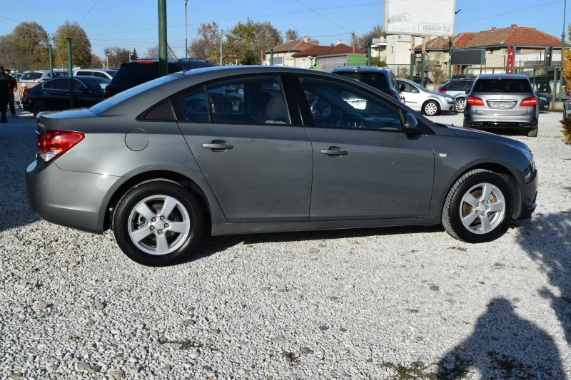 Chevrolet Cruze 1.6i* Euro5* 150000km, снимка 8 - Автомобили и джипове - 48029000