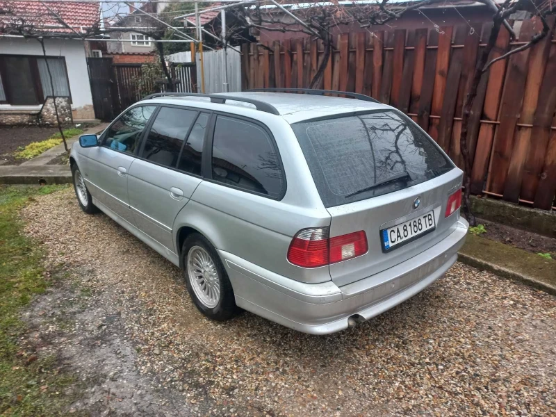 BMW 530 комби, снимка 2 - Автомобили и джипове - 48196598