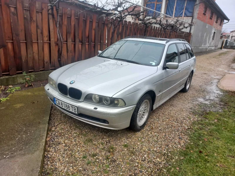 BMW 530 комби, снимка 1 - Автомобили и джипове - 48196598