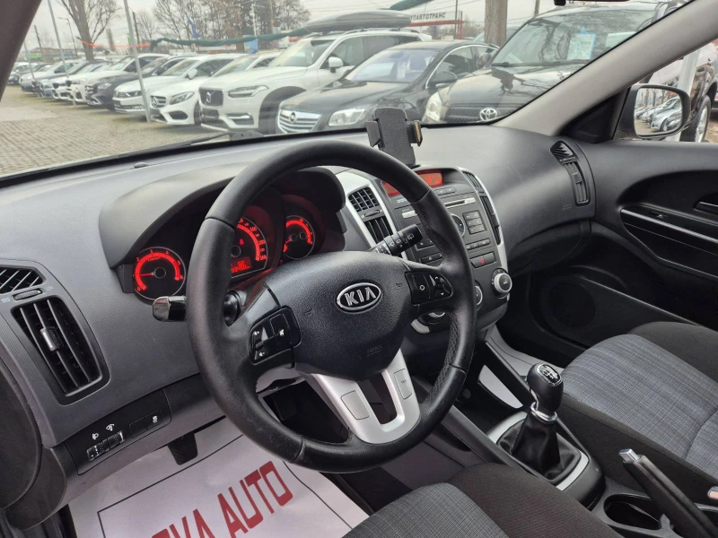 Kia Ceed 1.6CRDI-90кс-2012г FACE LIFT-190000км, снимка 8 - Автомобили и джипове - 48341345