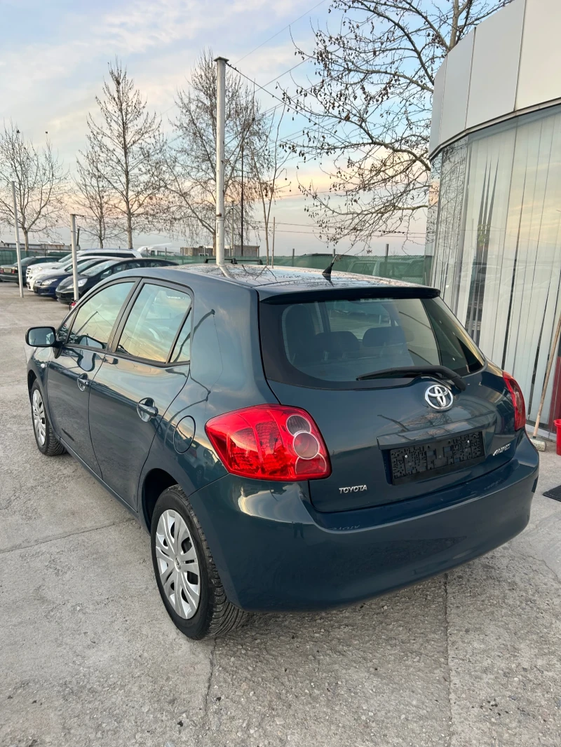 Toyota Auris 1.6 VVT-I 125кс, снимка 5 - Автомобили и джипове - 48757740