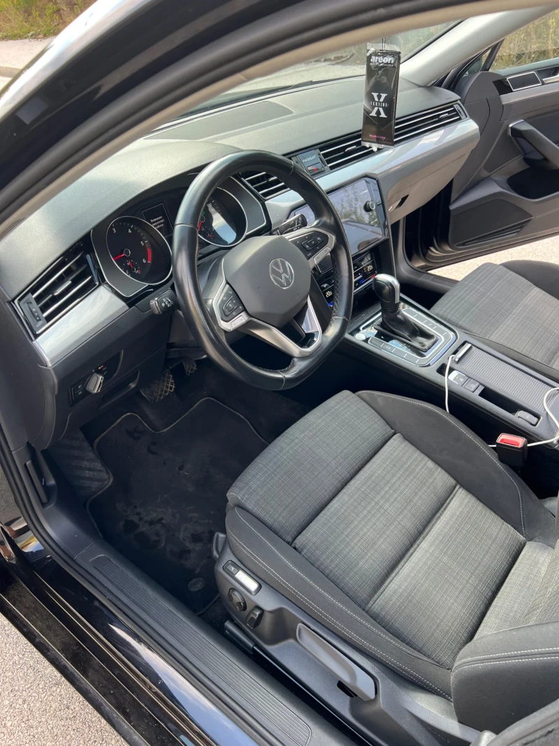 VW Passat, снимка 10 - Автомобили и джипове - 52551822