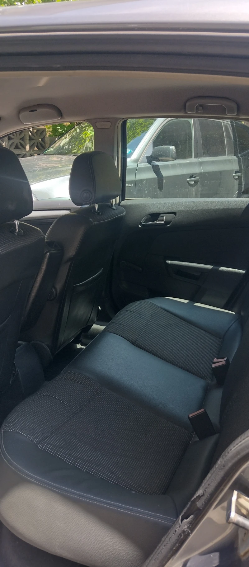 Opel Astra, снимка 10 - Автомобили и джипове - 52435697