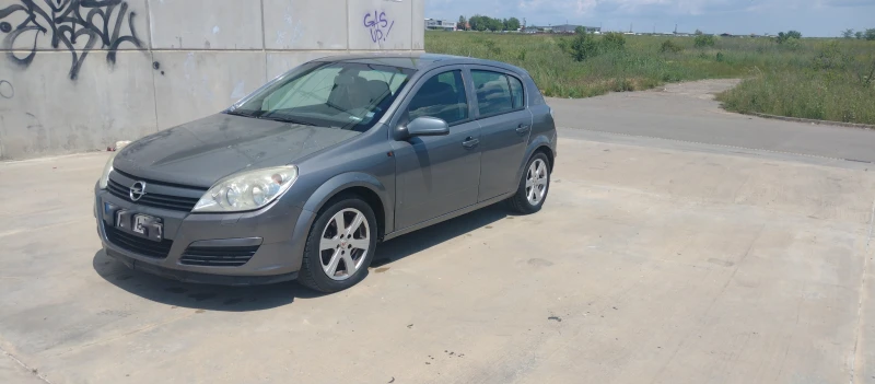 Opel Astra, снимка 13 - Автомобили и джипове - 52435697