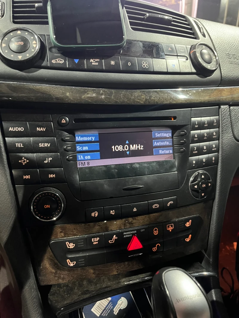 Mercedes-Benz E 500, снимка 8 - Автомобили и джипове - 52679874