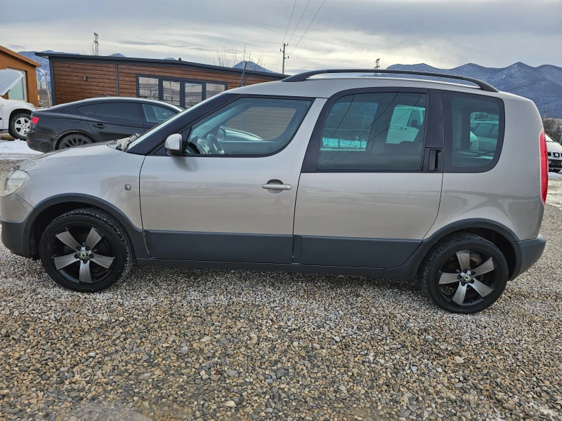 Skoda Roomster 1.4-90kc.///SCOUT///.GT-Sport 107000 км, снимка 8 - Автомобили и джипове - 53541447
