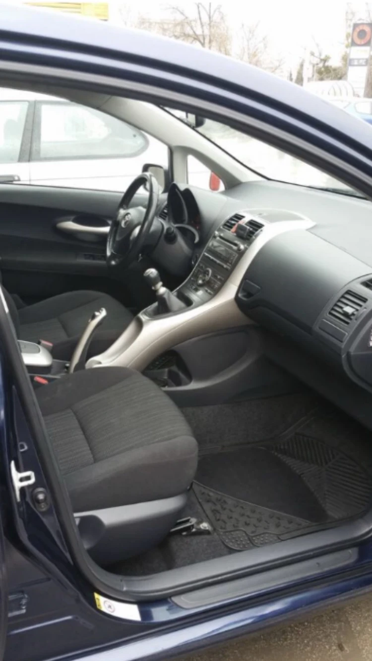 Toyota Auris 2.0 d4d - изображение 6