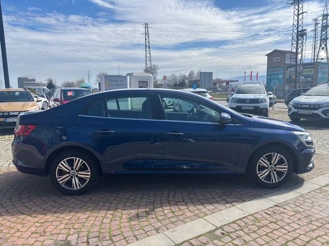Renault Megane TCe 140 бензин BVM6, снимка 3 - Автомобили и джипове - 53877303