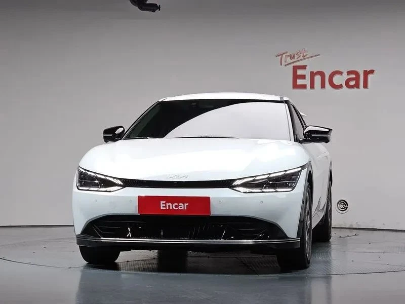 Kia EV6, снимка 3 - Автомобили и джипове - 56690496